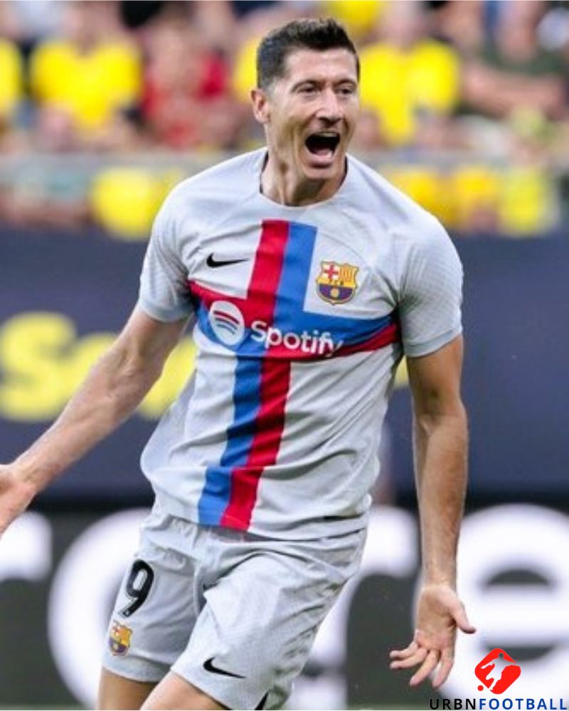 LEWANDOWSKI ROBERT 2022-23 (Bar)